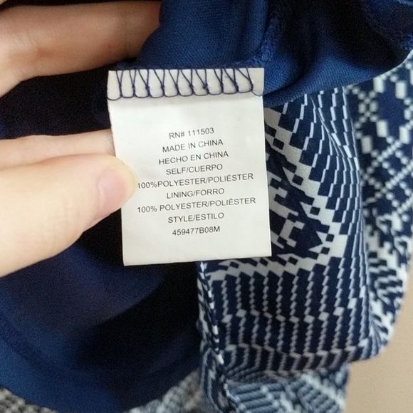 NWoT Target Chevron Printed Cold Shoulder Dress - Picture 8 of 8